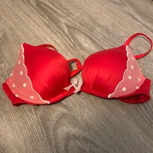Victoria Secret Bras 32B
